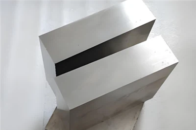 Hvor mye koster titan?